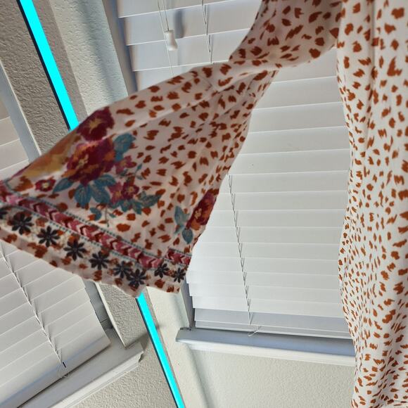 Savanna Jane Size L Long Bell Sleeved Pullover Boho Blouse - Picture 12 of 13